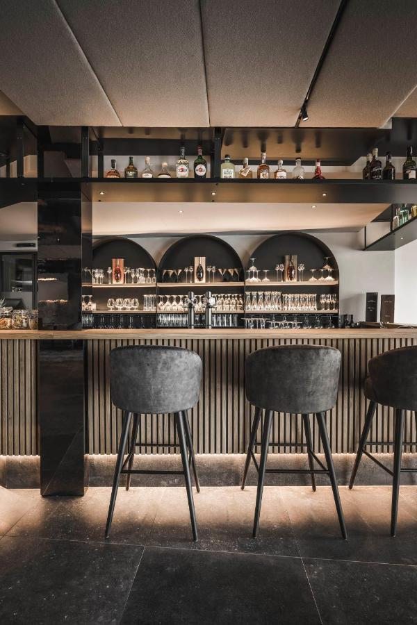 Somvita Suites Тироло Экстерьер фото
