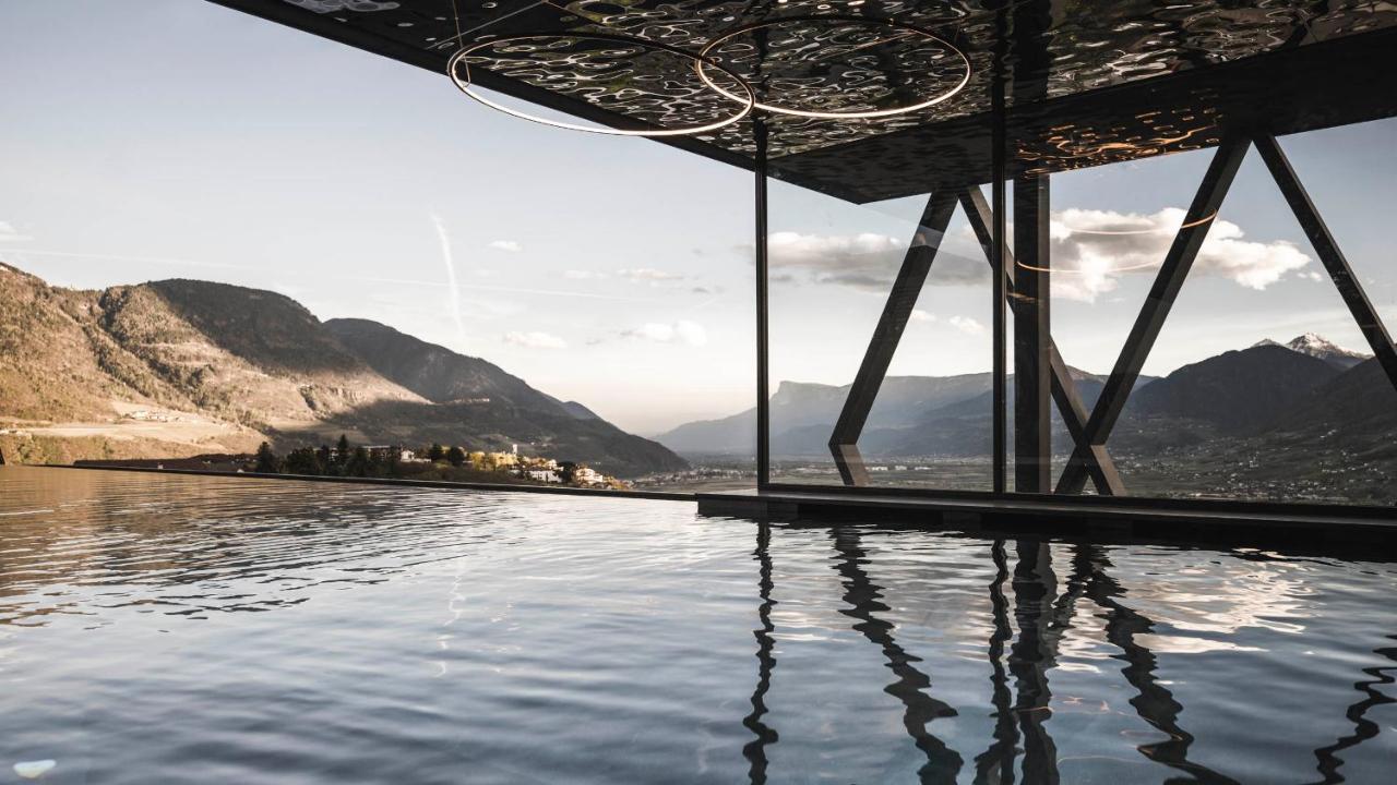 Somvita Suites Тироло Экстерьер фото