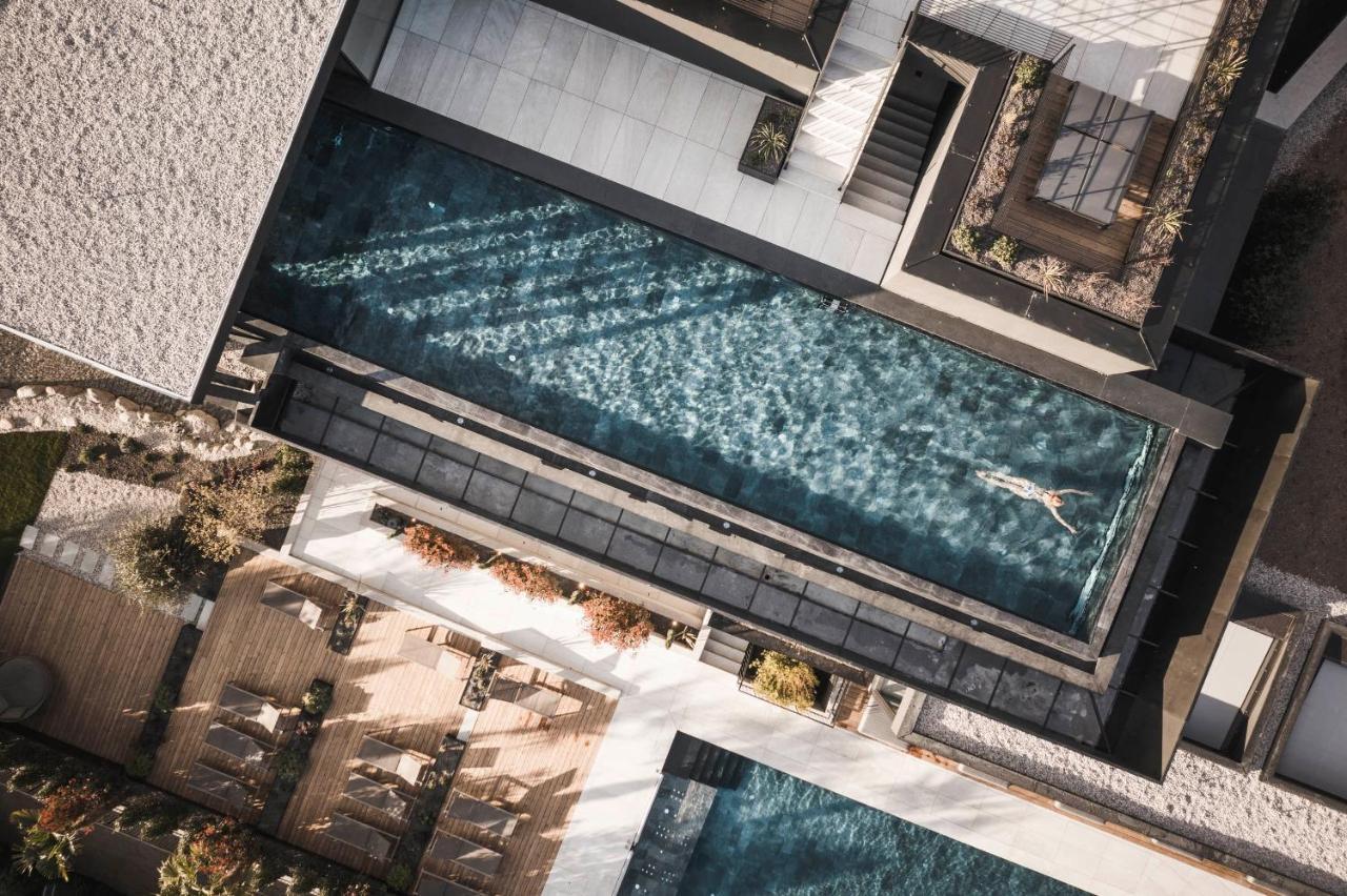Somvita Suites Тироло Экстерьер фото